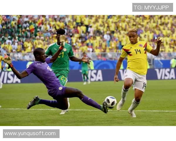 足球明星在比赛中精彩射门瞬间的经典照片回顾与分析